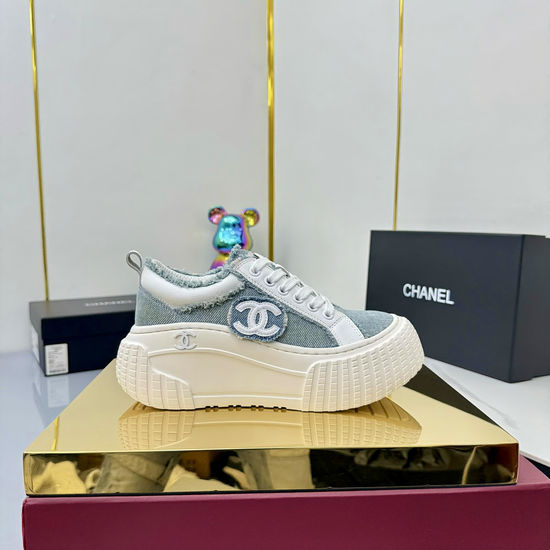 Chanel Classic Black White Casual Comfortable Sheepskin Sneakers