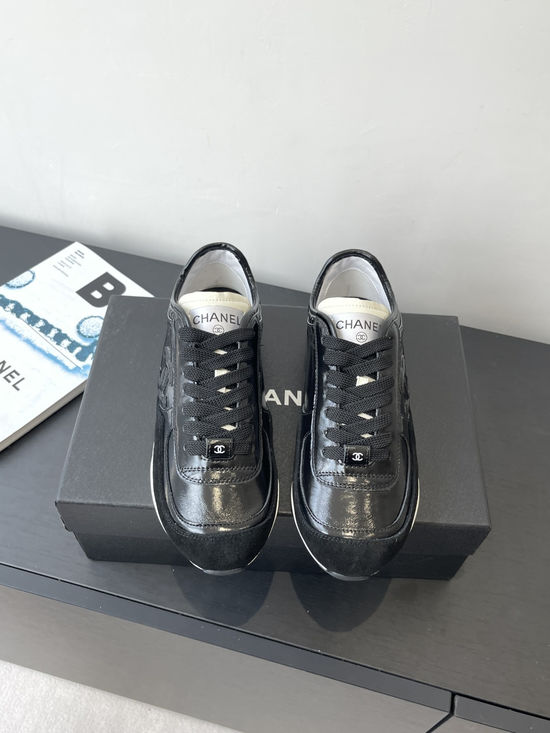 Chanel Panda Color Casual Sneakers Breathable Material Anti-slip Sole