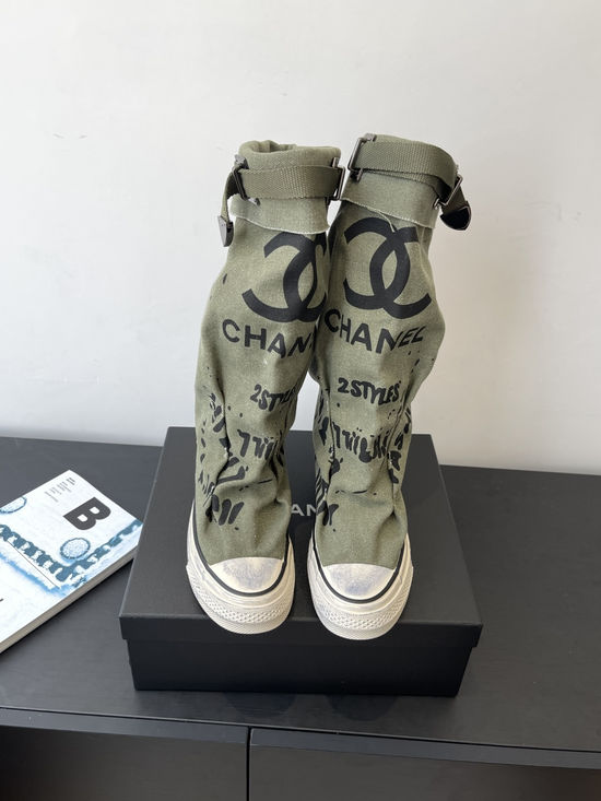 Chanel Vintage Graffiti Canvas High Top Casual Boots