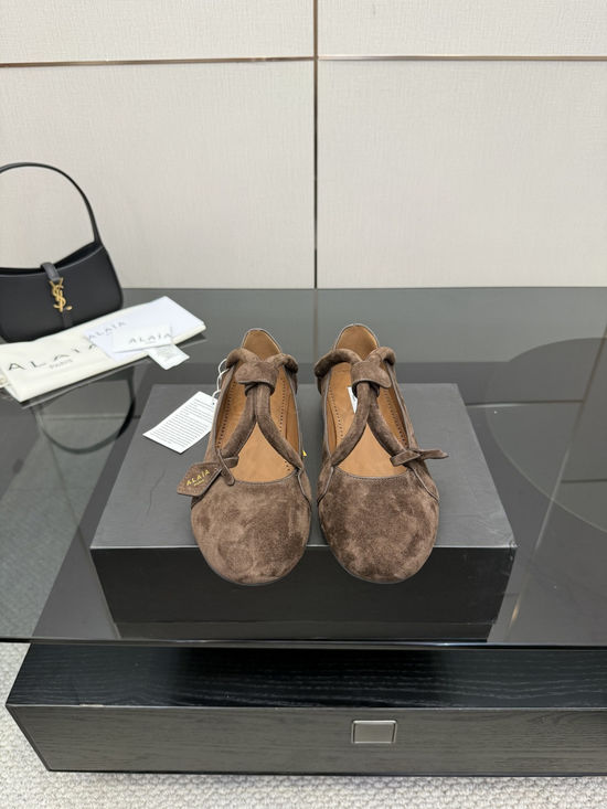 Alaia Soft Sheepskin Comfortable Fashion Casual Footwear