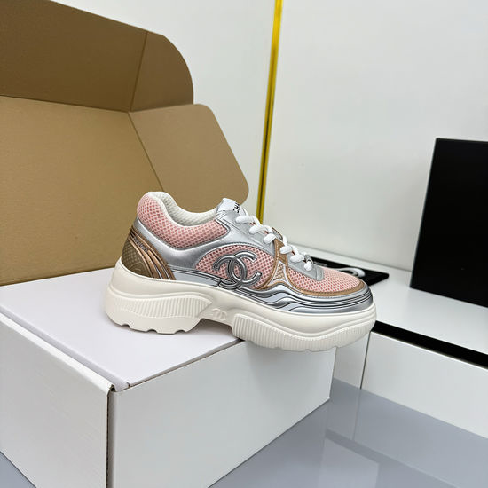 Chanel Classic Black White Leather Casual Sneakers