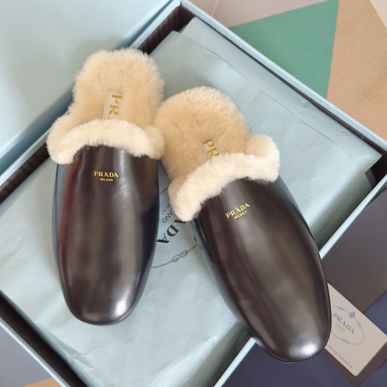 Prada Elegant Suede Pointed Toe Slip On Casual Mules