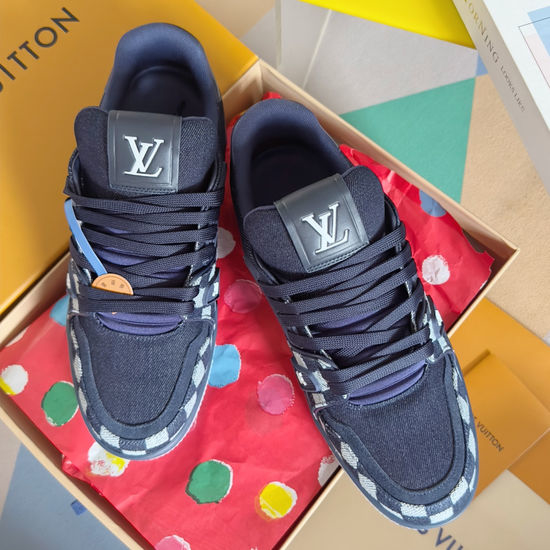 Louis Vuitton LV Vintage Leather Casual Sneakers with Non-slip Soles