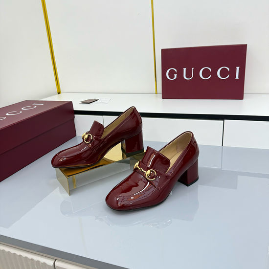 Gucci Rhinestone Decor Patent Leather Classic Loafers