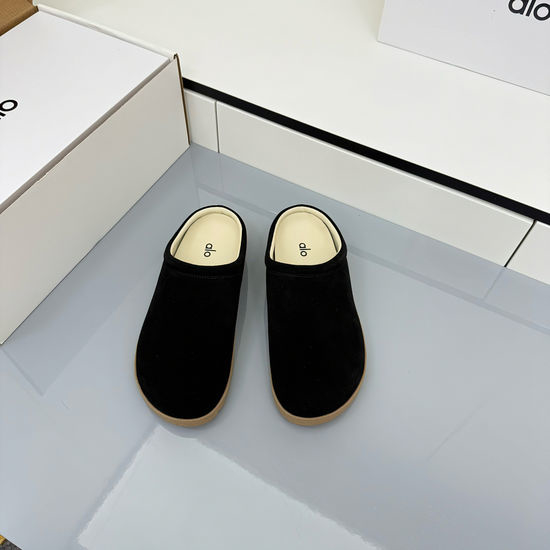 Alo Comfortable Suede Casual Slip On Ankle Boots