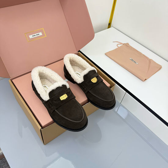 Miu Miu Vintage Distressed Leather Loafers for Casual Wear