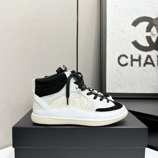 Chanel Classic Breathable Casual Sneakers with Soft Sole