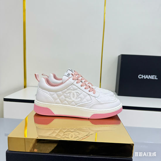 Chanel Premium Two-tone Casual Sports Sneakers Comfortable Versatile Shoes