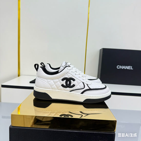 Chanel Premium Two-tone Casual Sports Sneakers Comfortable Versatile Shoes