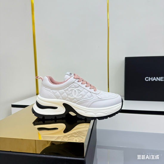 Chanel Premium Two-tone Casual Sports Sneakers Comfortable Versatile Shoes