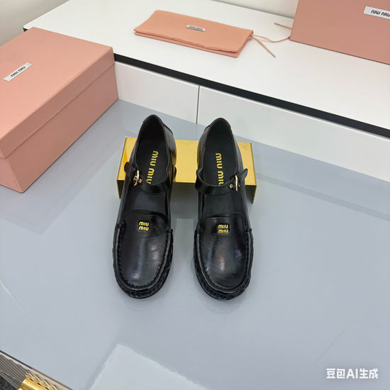 Celine Retro Leather Loafers Non Slip Lightweight Casual Driving Shoes