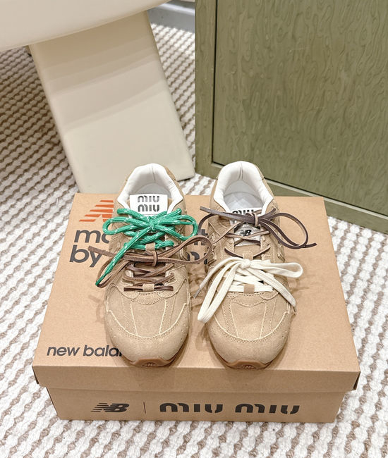 Miu Miu Retro Suede Leather Sneakers Two-toned Laces Durable Non-slip Sole
