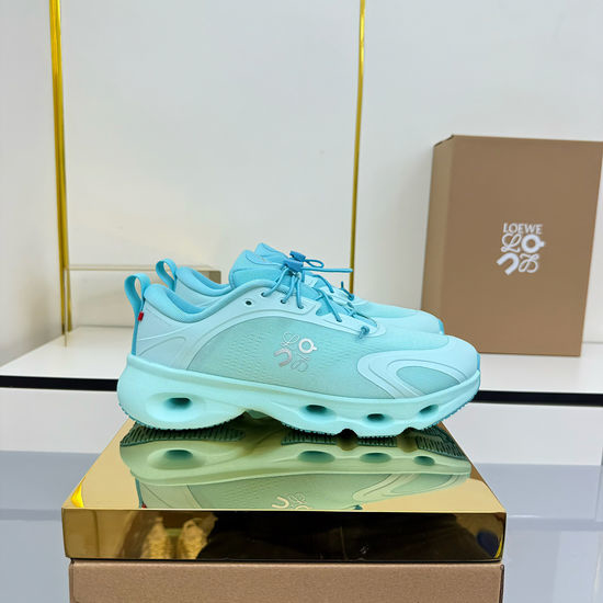 Loewe Lightweight Running Sneakers for Outdoor and City Activities
