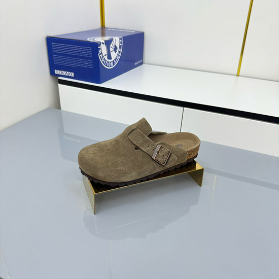 Birkenstock Casual Closed Toe Slip On Clogs For Daily Wear