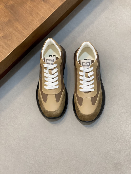 Givenchy Classic Low-top Casual Leather Sneakers with Logo Details