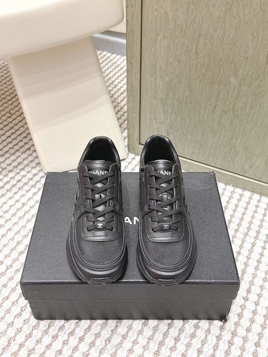 Chanel Classic Logo Leather Comfortable Platform Sneakers