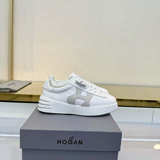 Hogan Versatile Casual Sneakers Elegant Modern Design Daily Footwear