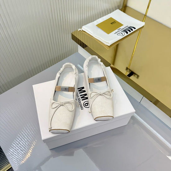 Maison Margiela MM6 Bow Decor Square Toe Leather Comfortable Mule Slippers