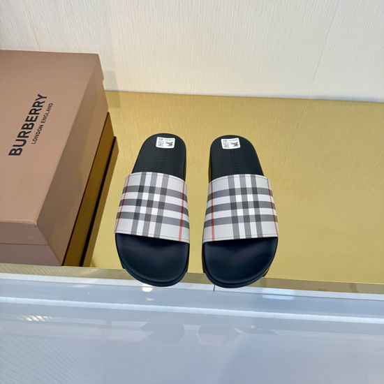 Burberry Designer Logo 3D Print Slip-on Shoes