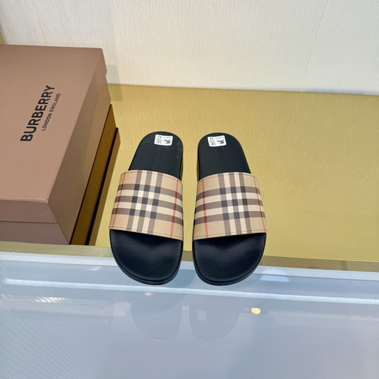 Burberry Designer Logo 3D Print Slip-on Shoes