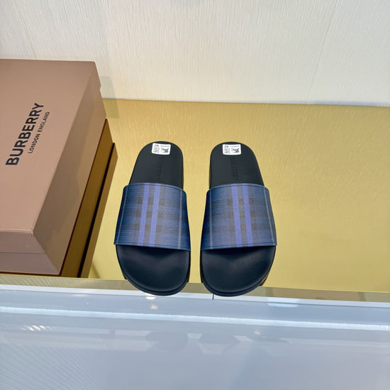 Burberry Designer Logo 3D Print Slip-on Shoes