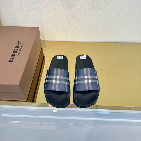 Burberry Designer Logo 3D Print Slip-on Shoes
