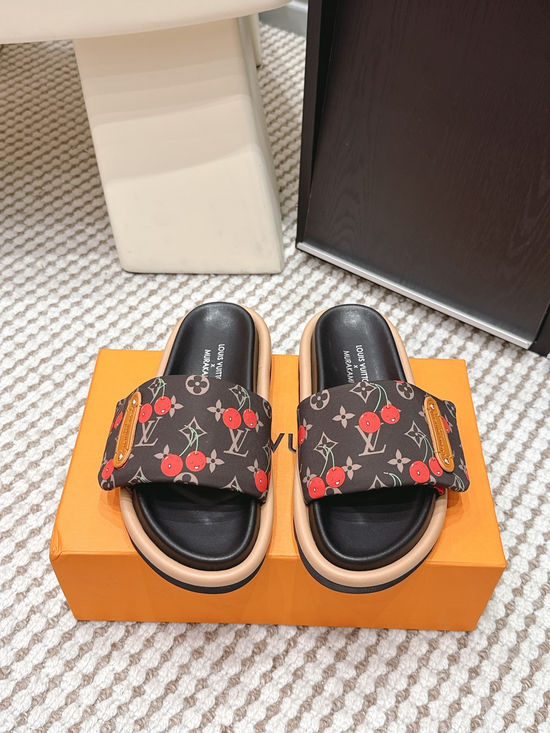 Louis Vuitton Printed Canvas Casual Lightweight Slide Sandals