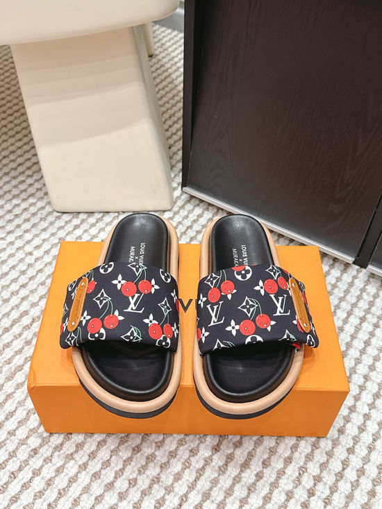 Louis Vuitton Printed Canvas Casual Lightweight Slide Sandals