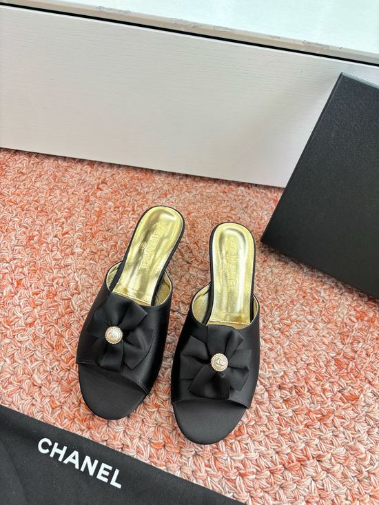Chanel Metallic Leather Slides Comfortable Casual