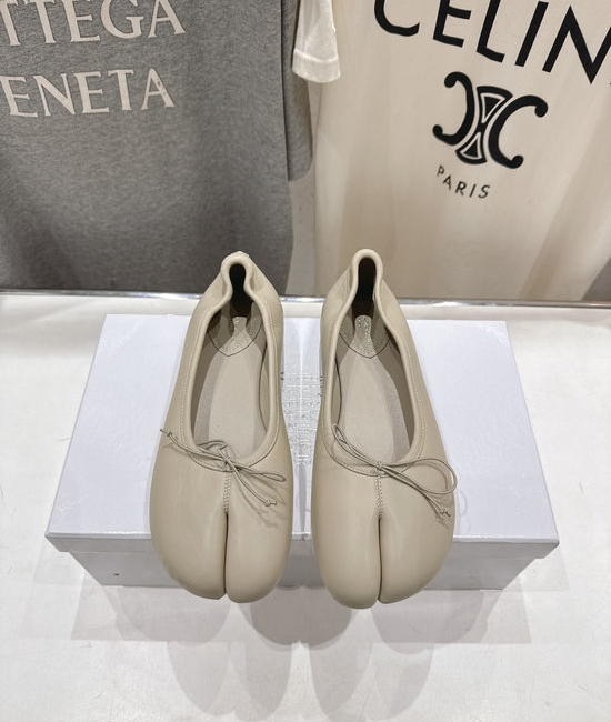 Maison Margiela MM6 Sheepskin Split Toe Loafers Comfortable Slip On Casual Ballet Flats