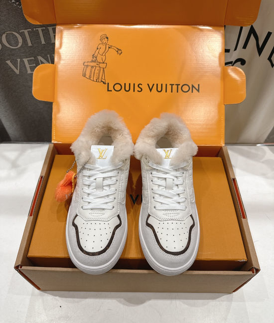 Louis Vuitton LV Wool Lined Thick Sole Leather Casual Sneakers