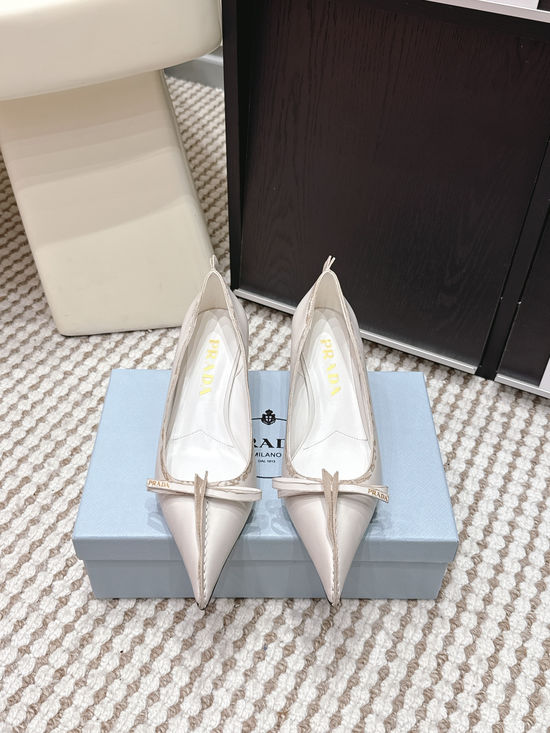 Prada Vintage Pointed Toe Bow Decor Low Heel Leather Shoes