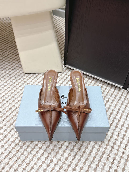Prada Vintage Pointed Toe Bow Decor Low Heel Leather Mules