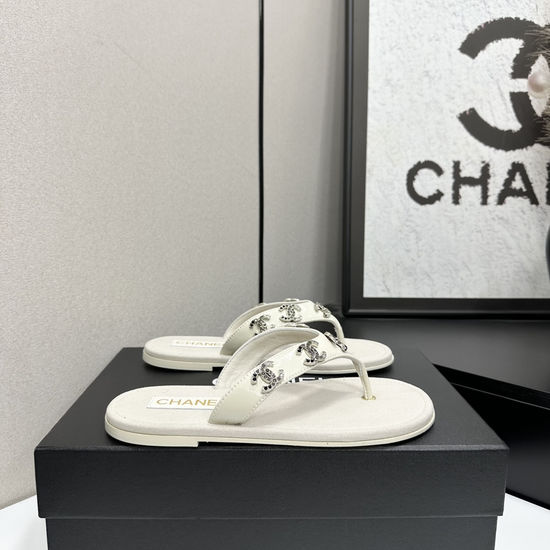 Chanel Premium Sheepskin Sandals Comfortable Lining Durable Sole Footwear