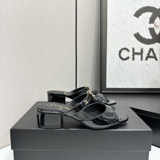 Chanel Glossy Patent Leather Upper Sandals Non-slip Versatile Footwear