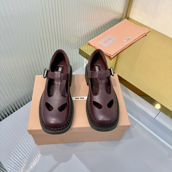 Miu Miu Embossed Leather Loafers Comfortable Casual Daily Wear