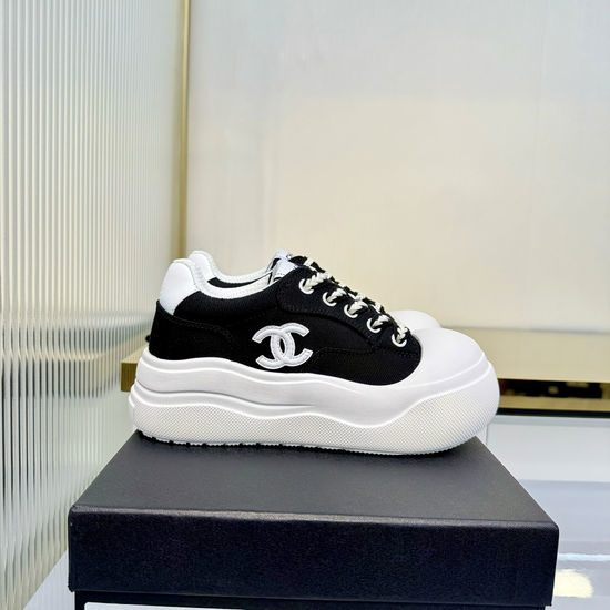 Chanel Two-tone Leather Casual Sneakers Comfortable Breathable