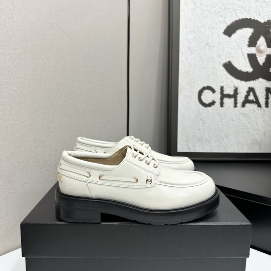 Chanel Vintage Chain Quilted Sheepskin Loafers Casual Comfortable Footwear