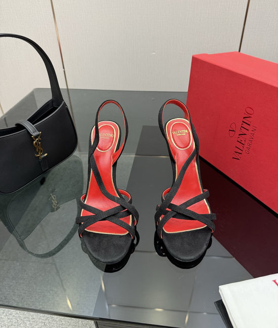 Valentino Stylish Classic Sandals Soft Upper Leg Lengthening