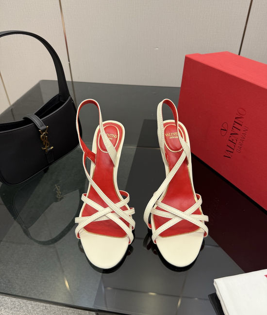 Valentino Stylish Classic Sandals Soft Upper Leg Lengthening