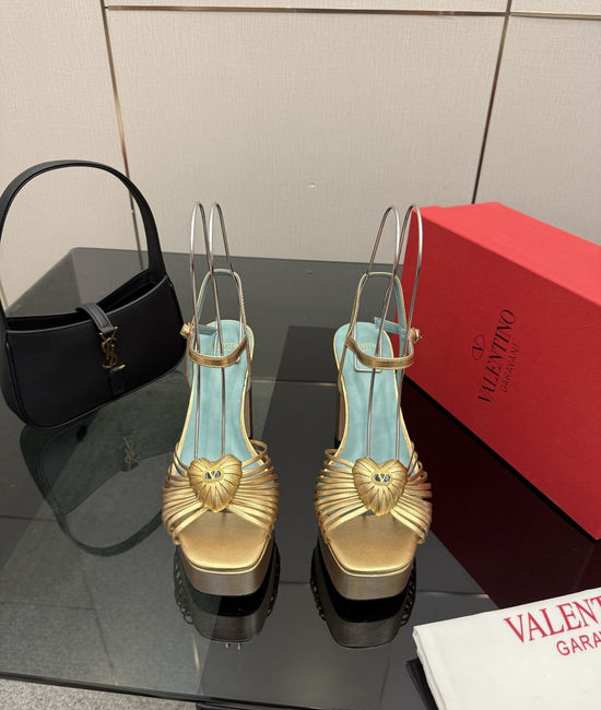 Valentino Classic Fashionable Sandals Comfortable Height Boosting