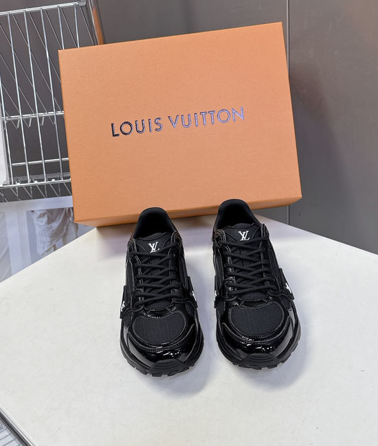 Louis Vuitton LV Couple s Tech Fabric Running Shoes with Classic Design
