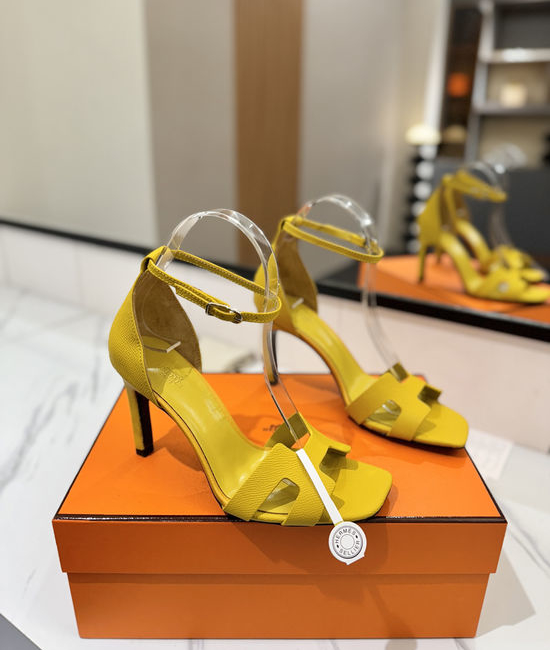 Hermes Elegant Palm Grain Leather High Heel Dress Shoes