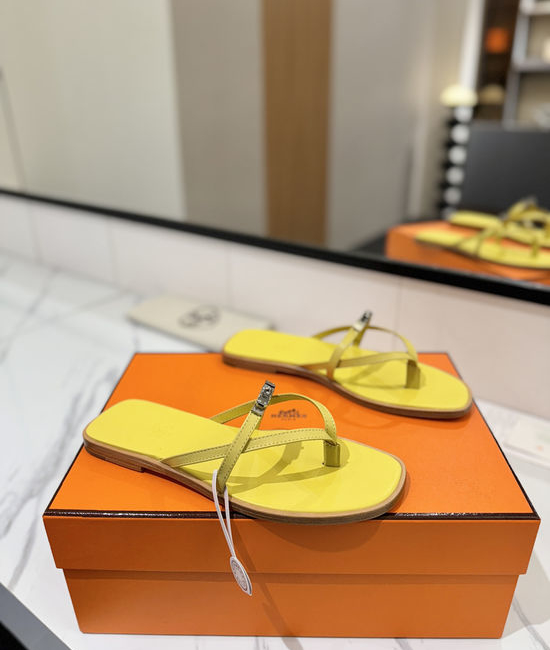 Hermes Classic Cowhide Leather Comfortable Slide Sandals