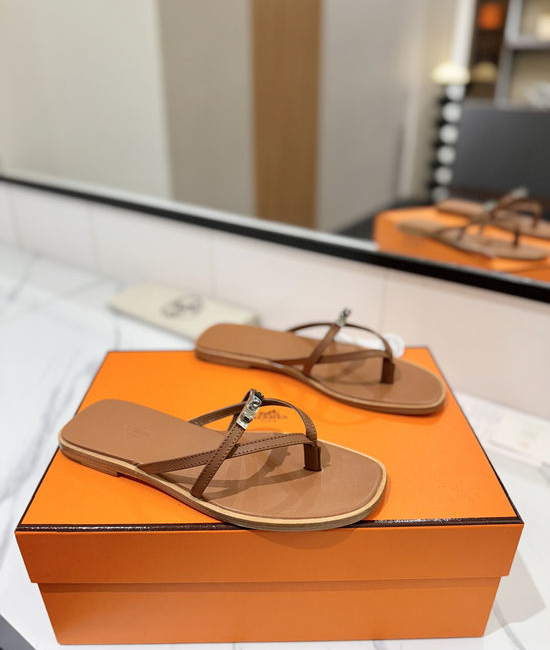 Hermes Classic Cowhide Leather Comfortable Slide Sandals