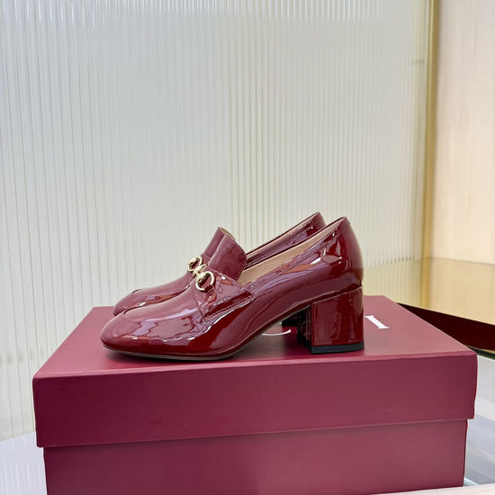 Gucci Shiny Leather Mid-heel Loafers with Decorative Buckle