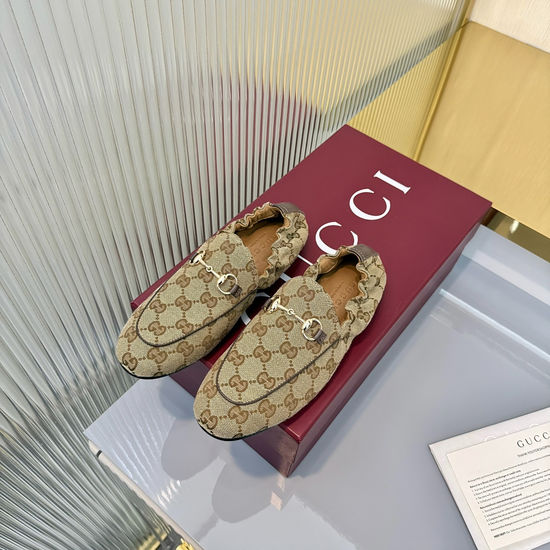 Gucci Patent Leather Slip-on Loafers with Classic Buckle