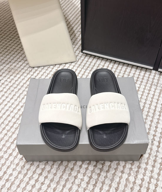 Balenciaga Rubber Sole Soft Fabric Upper Casual Slip-on Slides