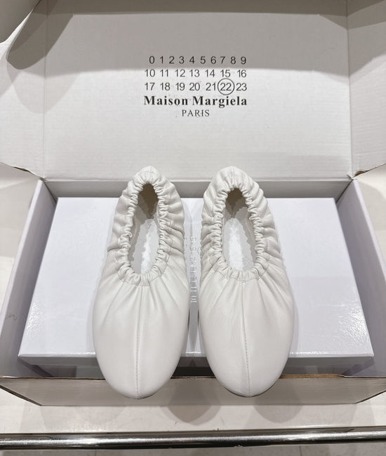 Maison Margiela MM6 Leather Ruched Elastic Mary Jane Ballet Flats
