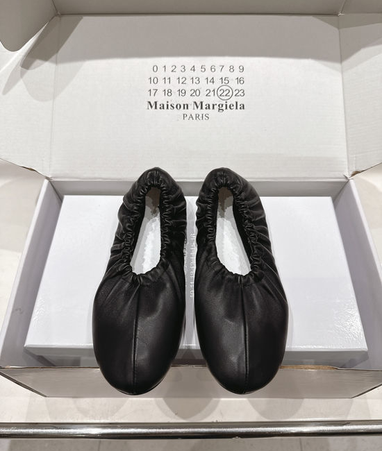 Maison Margiela MM6 Leather Ruched Elastic Mary Jane Ballet Flats